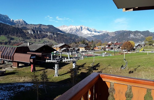 Crest-Voland Apartment | Apartment at the foot of the piste.