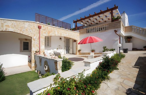 Otranto Apartment | Apartment 'Bilocale' with Lake View, Wi-Fi and Air Conditioning
