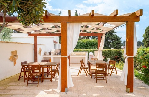 Otranto Apartment | Apartment 'Bilocale' with Lake View, Wi-Fi and Air Conditioning