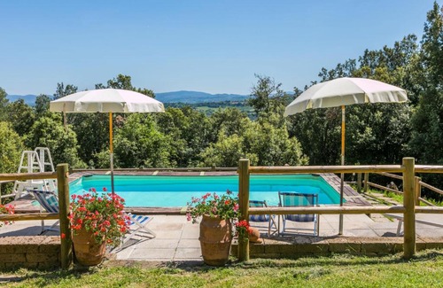 San Gimignano Apartment | Apartment Borgo Antico by Interhome