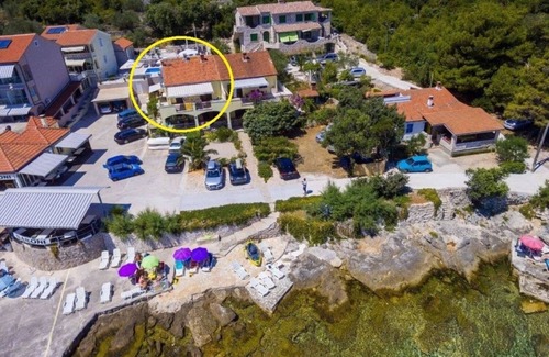 Mali Iz Apartment | Apartment Davor - 20m from sea : A2(2+2) - Mali Iz (Island Iz), Zadar riviera, Croatia