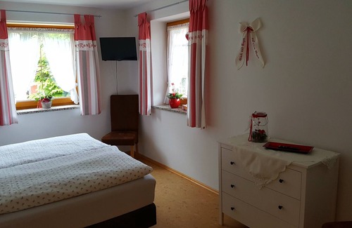 Unterschonau Apartment | "Apartment Höfler" mountain view for 2-3 people