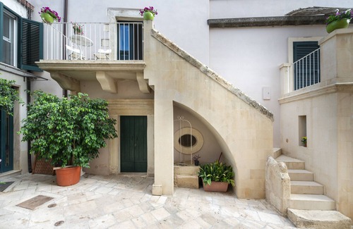 Muro Leccese Apartment | Apartment 'Dimora Con Terrazza Vicino Otranto' with Private Terrace, Wi-Fi and Air Conditioning