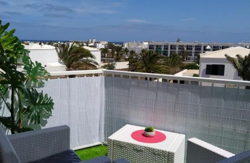 Costa Teguise Apartment | Apartment El Sueño - GREAT SEA VIEWS - infinity POOL - free Wifi- smart TV-Residence Senator