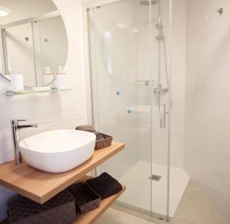 Costa Teguise Apartment | Apartment El Sueño - GREAT SEA VIEWS - infinity POOL - free Wifi- smart TV-Residence Senator