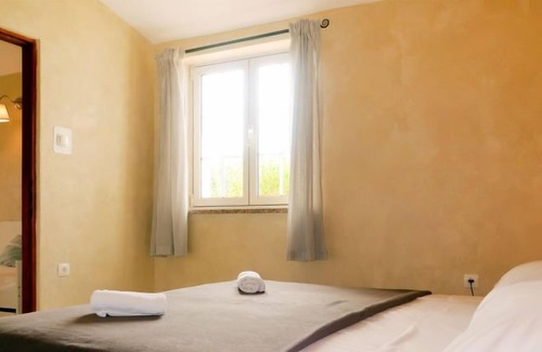 Rasopasno Apartment | Apartment Elena (MLK351) in Krk/Malinska - 3 persons, 1 bedrooms