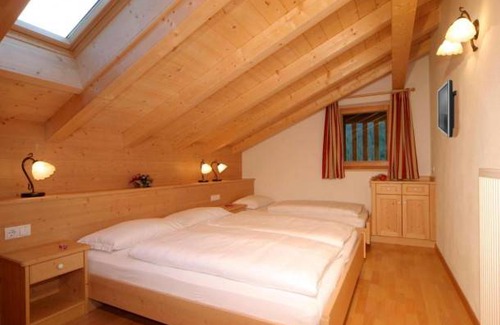 Badia Apartment | Apartment Emoziun for 7 people - San Cassiano
