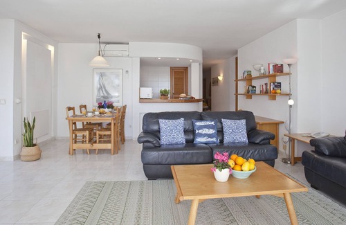 Colonia Sant Jordi Apartment | Apartment 'Edificio Puerto, apartment Vista Mar, 3 bed' with Sea View & Wi-Fi