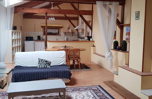 Sistels Apartment | Apartment "Familha" with Mountain View, Private Terrace and Wi-Fi