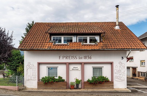 Sexau Apartment | Apartment 'Ferienwohnung, 50qm, Terrasse' with Shared Terrace, Shared Garden and Wi-Fi