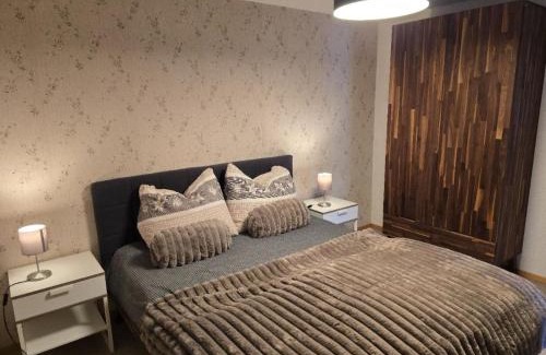 Zweisimmen Apartment | Apartment Gletscherhorn II - Tapia by Interhome