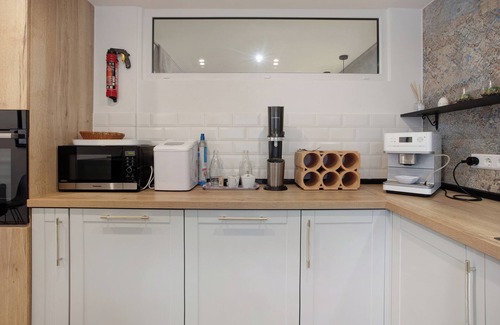Haeusern Apartment | Apartment 'Heimelige Schwarzwaldwohnung Stein' with Private Terrace and Wi-Fi