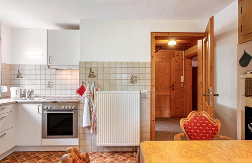 Titisee-Neustadt Apartment | Apartment 'Hüsli' with Mountain View, Shared Terrace and Wi-Fi