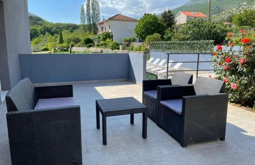 Gata Apartment | Apartment in Gata with terrace, air conditioning, WiFi, washing machine (4893-1)