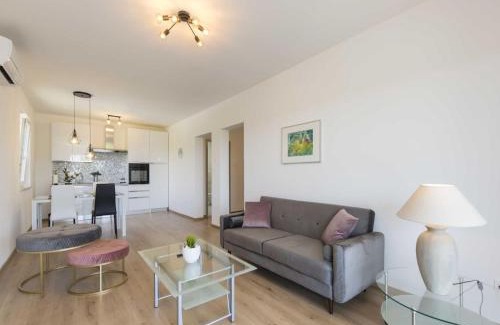 Ripenda Verbanci Apartment | Apartment in Labin with Pool & Beach Nearby
