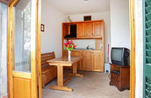 Giugnano Apartment | Apartment in Lamporecchio with heating