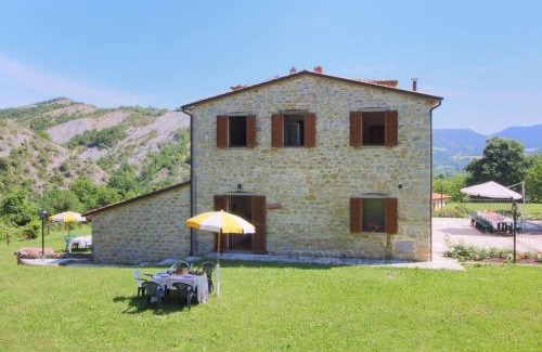 Apecchio House | Apartment in Marche with Pool Access