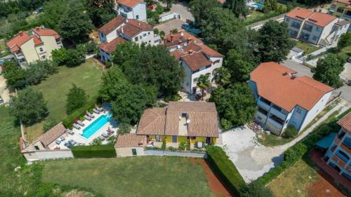 Kukci Apartment | Apartment in Porec with terrace, air conditioning, WiFi, washing machine (4928-8)