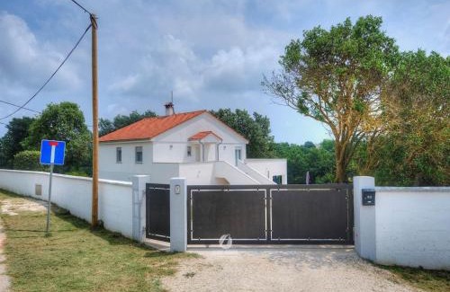 Valtura Apartment | Apartment in Valtura with Family-Friendly Yard