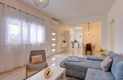 Valtura Apartment | Apartment in Valtura with Family-Friendly Yard