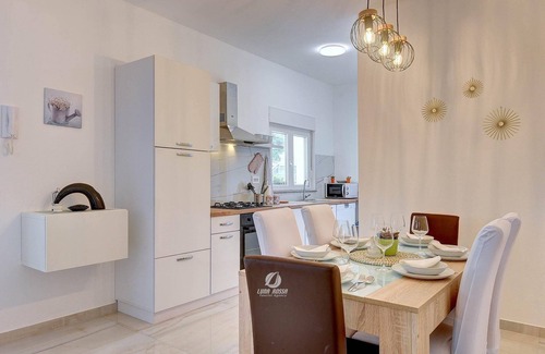 Valtura Apartment | Apartment in Valtura with Family-Friendly Yard