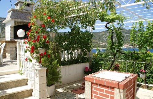 Vinisce Apartment | Apartment in Vinisce 100m from the Sea