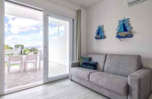 La Muddizza Apartment | Apartment La terrazza sulla piscina by Interhome