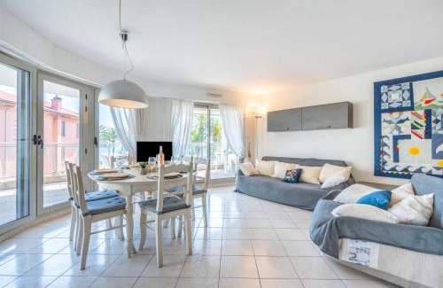 Cap-d'Antibes Apartment | Apartment Les allées du Cap-2 by Interhome