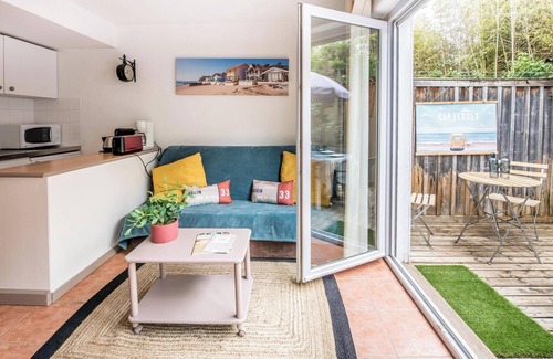 Le Canon Apartment | Apartment 'Les Canonniers' close to the Beach with Pool, Terrace & Balcony