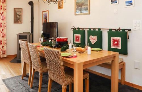 Champex-Lac Apartment | Apartment Les Combins apt- 23 by Interhome