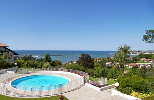 Ciboure Apartment | Apartment Les Hauts de Bordagain-10 by Interhome