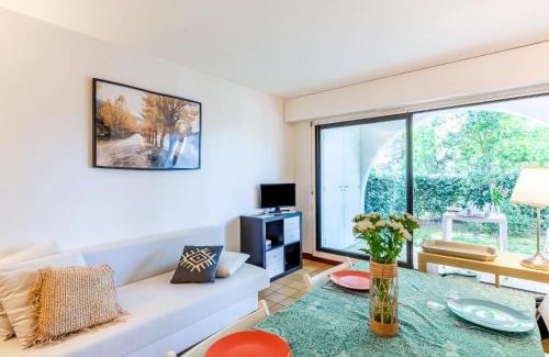 Ciboure Apartment | Apartment Les Hauts de Bordagain-10 by Interhome