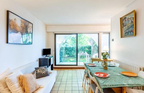 Ciboure Apartment | Apartment Les Hauts de Bordagain-10 by Interhome