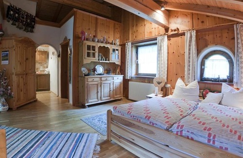 Gries im Sellrain Apartment | Apartment / living room / shower, WC - Gästehaus Kirchebner