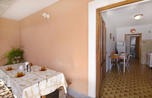 Basanija Apartment | Apartment Marija 2 in Salvore near the beach, AC, WiFi, parking