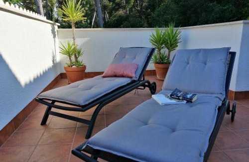 Cove Tri Zala (Zrnovo) Apartment | Apartment Markorcula