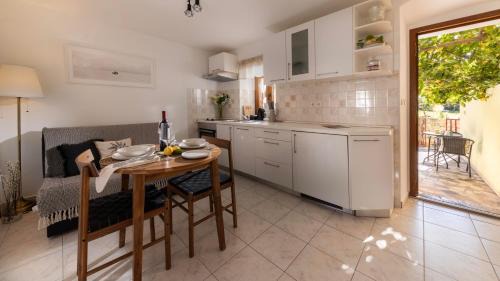 Cove Murtar Apartment | Apartment Mirjana NEW