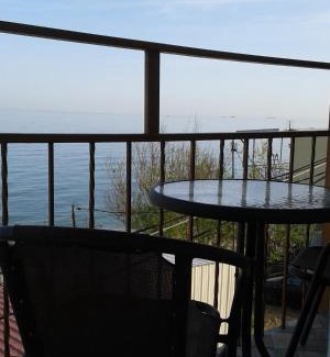 Odessa Apartment | Apartment Moe More