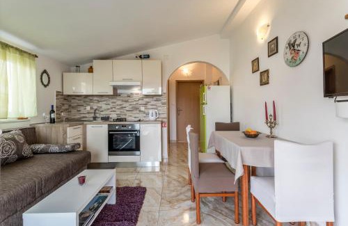 Kastel Kambelovac Apartment | Apartment More