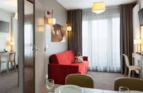 Annemasse Hotel | Apartment Near Geneva with Parking