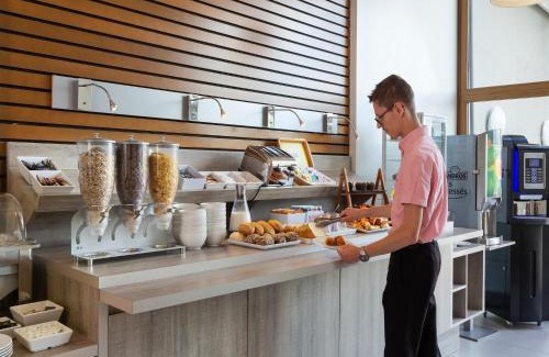 Annemasse Hotel | Apartment Near Geneva with Parking