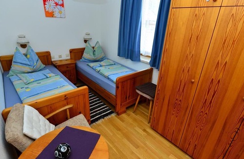 Tropolach Apartment | Apartment no. 1/2 bedrooms / shower, bath / WC - Haus Brandner