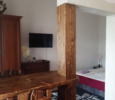 Kamenets-Podol'skiy Apartment | Apartment on Zarvanskaya in Old Town