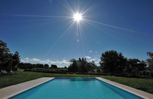 Sorano Apartment | Apartment 'Pollaio' with Shared Pool, Private Terrace and Shared Garden