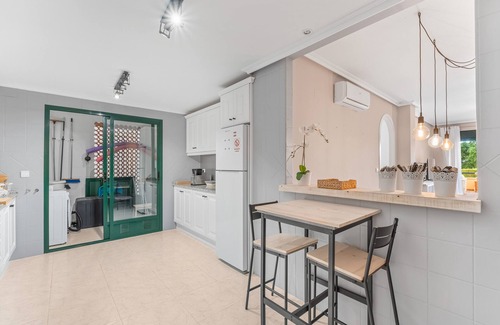 Orihuela Costa Apartment | Apartment 'Ra Sol' with Shared Pool, Wi-Fi and Air Conditioning