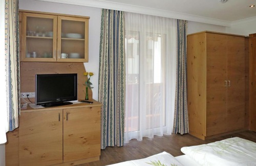Hollenzen Apartment | Apartment Rahm - MHO170 by Interhome