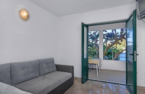 Pokrivenik Apartment | Apartment Rubin-2 by Interhome