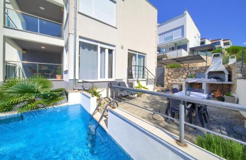 Njivice Apartment | Apartment Sasso Bianco with the Private Pool