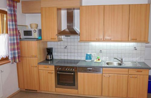 Pettneu am Arlberg Apartment | Apartment Stark-2 by Interhome