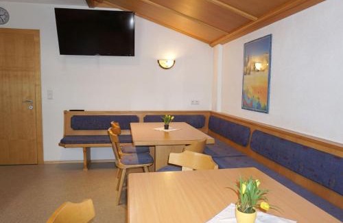 Pettneu am Arlberg Apartment | Apartment Stark-2 by Interhome
